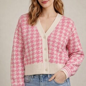 Chic Pink Houndstooth Cardigan